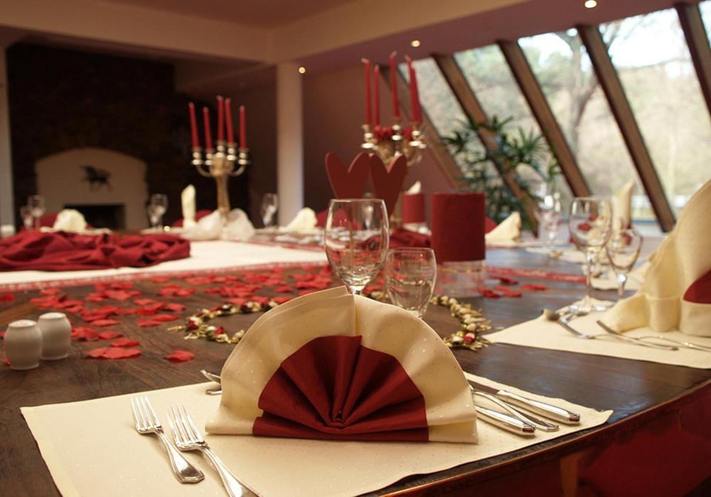 The Lakeside - Burghotel Zu