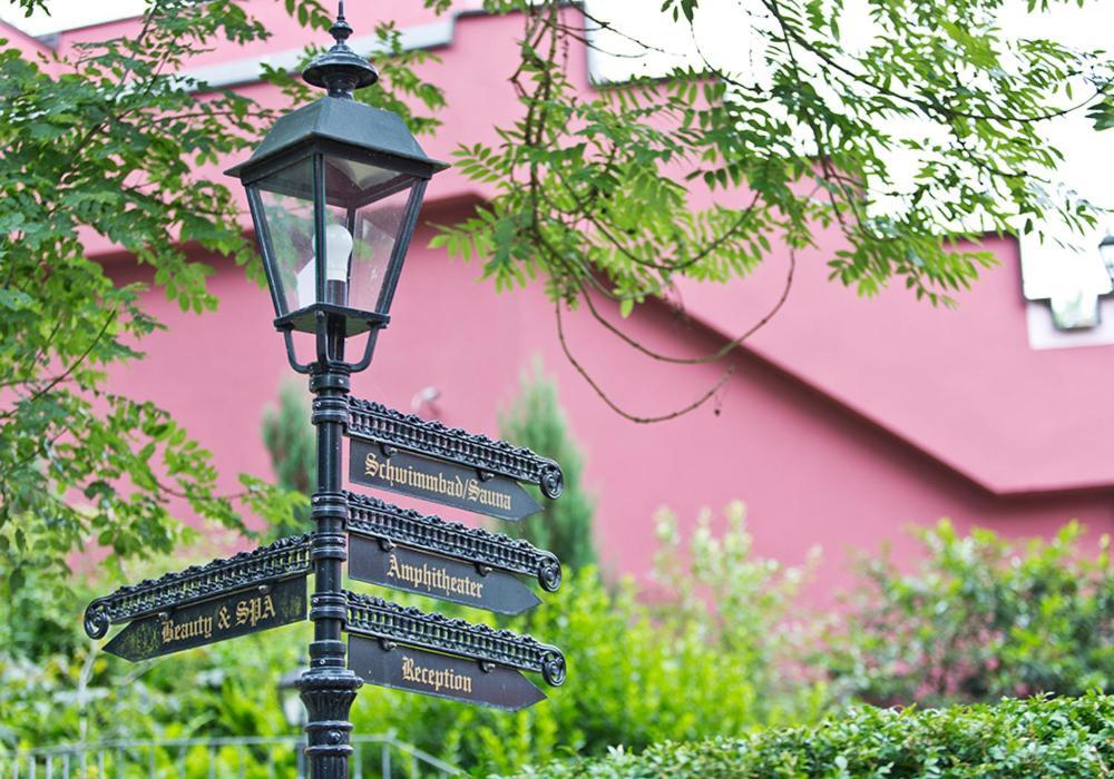The Lakeside - Burghotel Zu