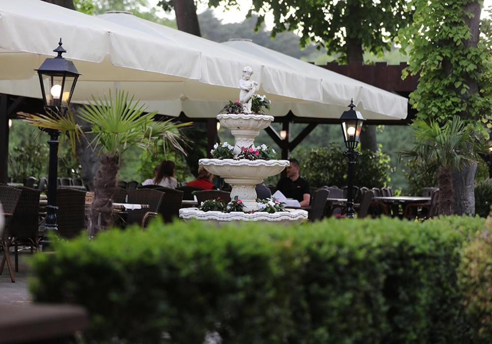 Hotel The Lakeside - Burghotel Zu 4*